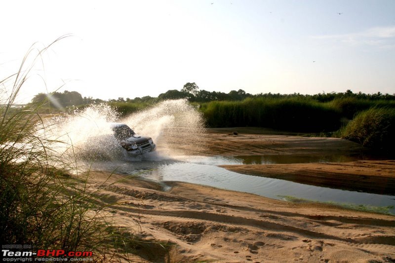 Jeep thrills in kerala-8.jpg
