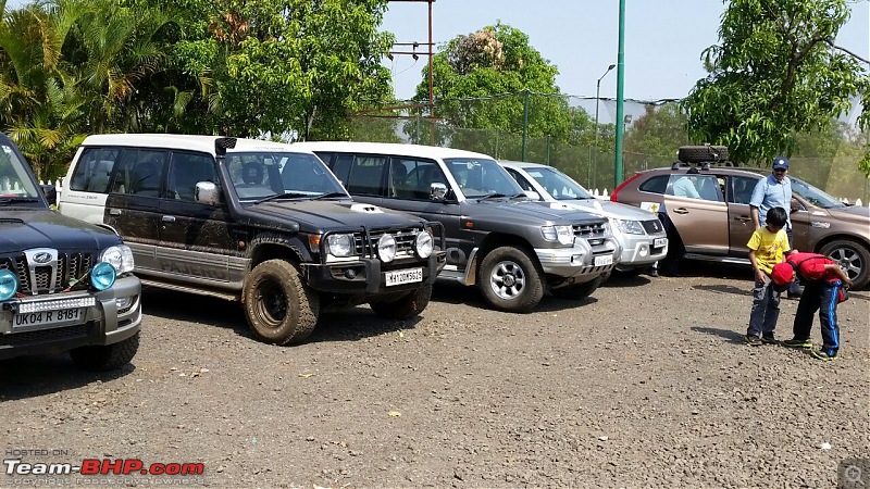 Mild Offroading with SUVs in Lonavala-cars-parked5.jpg