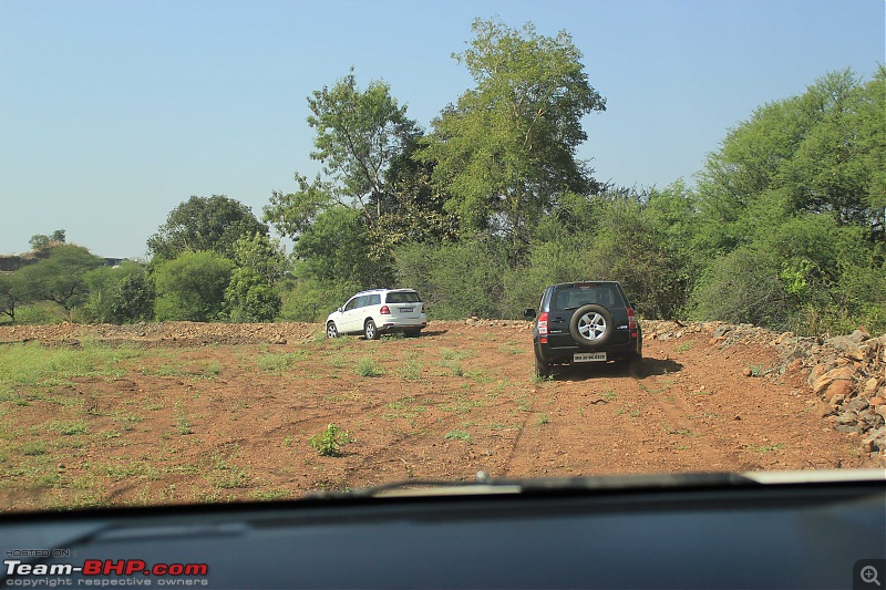 A Mercedes GL, 2 Grand Vitaras, a Sugarcane farm and a tow cable-003-easy-mud-tracks.jpg