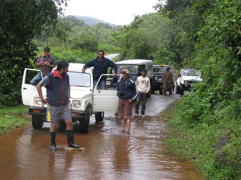 The Monsoon OTR - Hill climbings, stream crossing in rain with lots of pain...-dsc00351.jpg