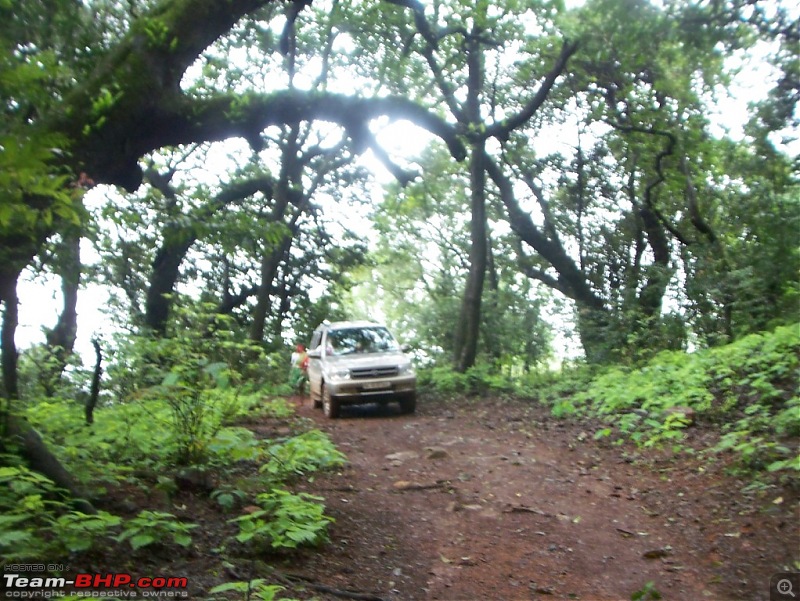 Solo offroad trip to Rajmachi > Safari 2.2 4x4 on 6th July 08:-100_3035.jpg