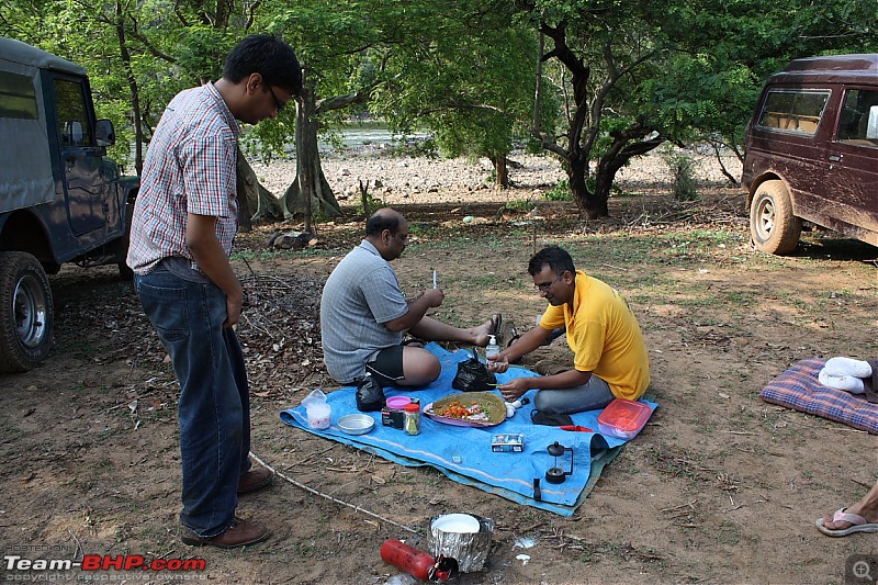 Gone camping by the river Dabgali. Photologue-29-cooking-helpers.jpg