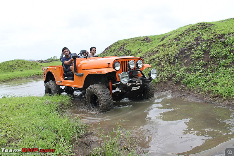 Extreme Offroaders - Mini OTR at Mahape: 11 July, 2010-irrigating.jpg