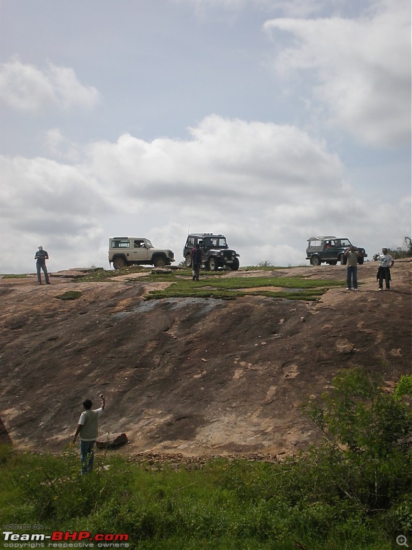 Of Jeep's, Gypsy, Landy and a L&T Komatsu - OTR/Recee (Off Kanakpura) - 11Jul2010-group2.jpg