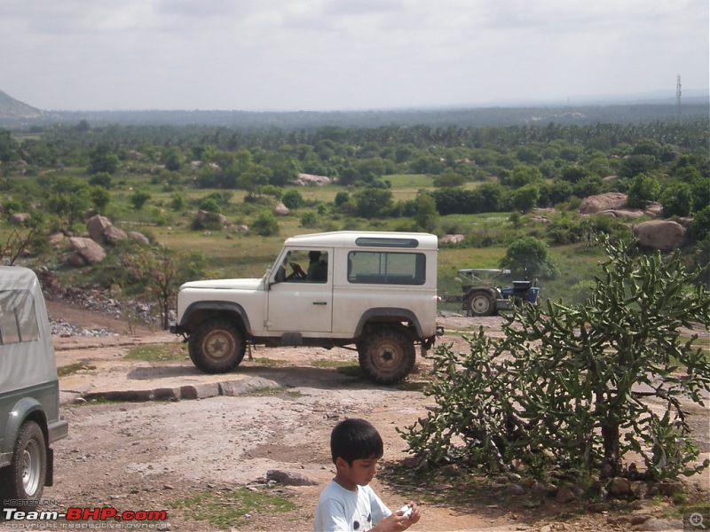 Of Jeep's, Gypsy, Landy and a L&T Komatsu - OTR/Recee (Off Kanakpura) - 11Jul2010-1.jpg
