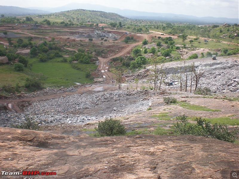 Of Jeep's, Gypsy, Landy and a L&T Komatsu - OTR/Recee (Off Kanakpura) - 11Jul2010-quarry-closeup.jpg