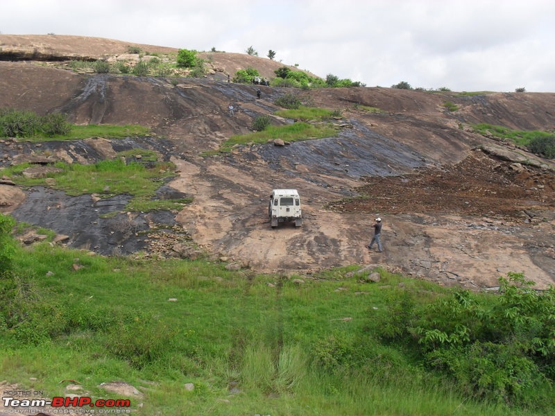 Of Jeep's, Gypsy, Landy and a L&T Komatsu - OTR/Recee (Off Kanakpura) - 11Jul2010-025.jpg