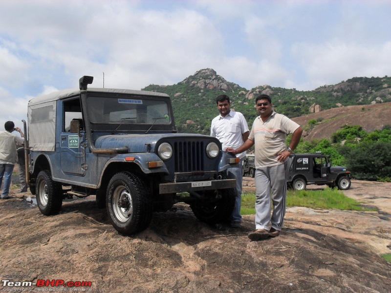 Of Jeep's, Gypsy, Landy and a L&T Komatsu - OTR/Recee (Off Kanakpura) - 11Jul2010-032.jpg