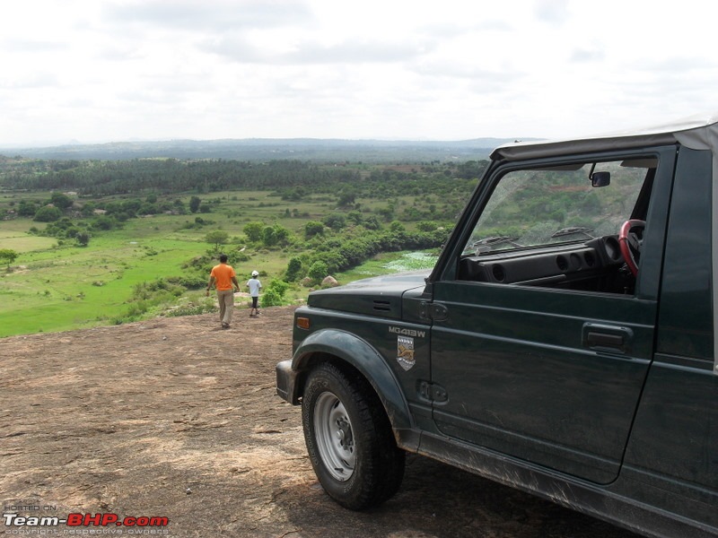 Of Jeep's, Gypsy, Landy and a L&T Komatsu - OTR/Recee (Off Kanakpura) - 11Jul2010-035.jpg