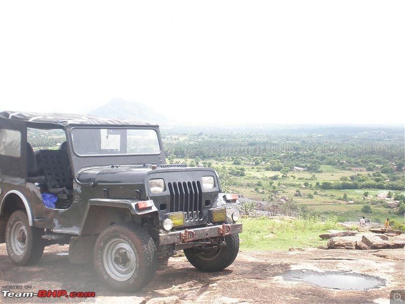 Of Jeep's, Gypsy, Landy and a L&T Komatsu - OTR/Recee (Off Kanakpura) - 11Jul2010-cj340-posing.jpg