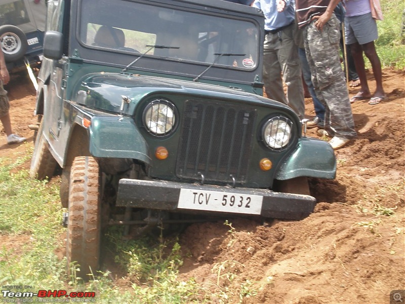 Of Jeep's, Gypsy, Landy and a L&T Komatsu - OTR/Recee (Off Kanakpura) - 11Jul2010-no-hope.jpg