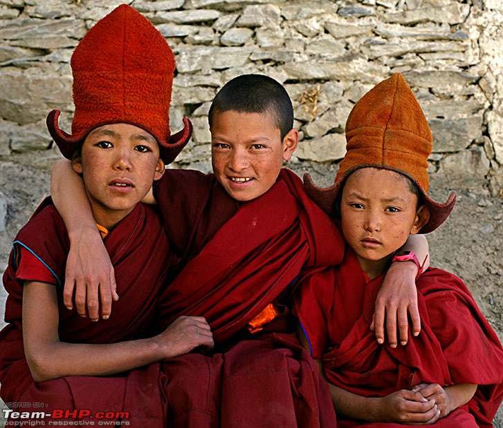 Sumo 4x4, landscape pics, ladakh to Manali..-15-karshagompayound_monks.jpg