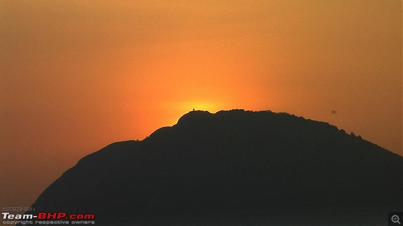 Thippagondanahalli OTR-savnadurga-sunset.jpg