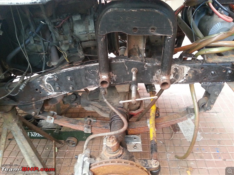 Installing Remote Reservoir Shock Absorbers in a Mahindra Jeep-fronthoop07.jpg