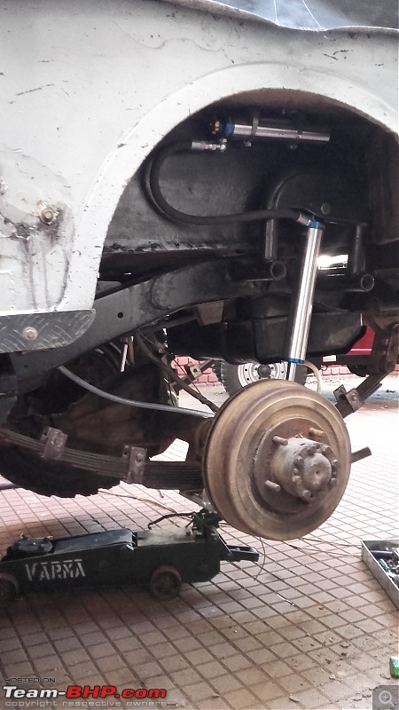 Installing Remote Reservoir Shock Absorbers in a Mahindra Jeep-rear03.jpg
