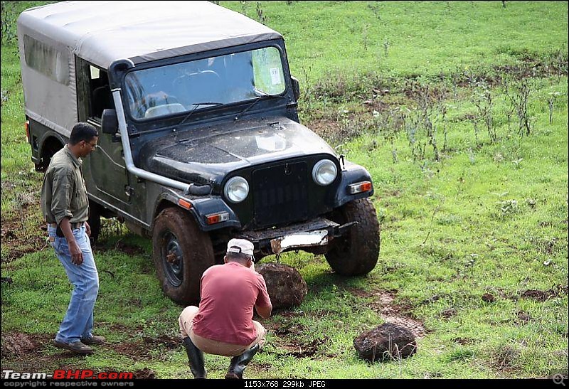 Off Road Driving Techniques-examm1104.jpg