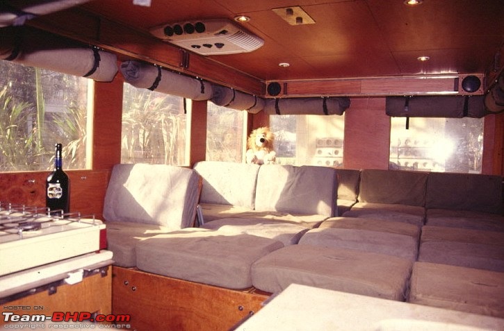 My '87 Unimog U1150-inside03.jpg