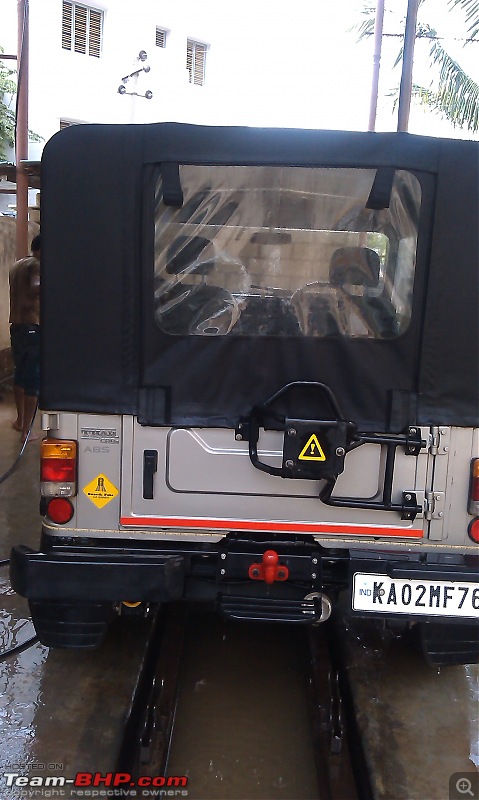 Thar Crde and an Isuzu Monk-imag0220.jpg