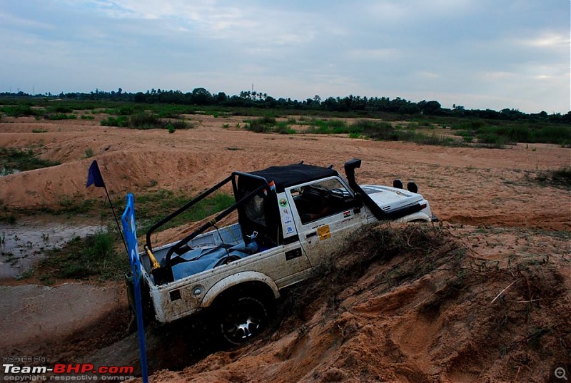 Maruti Gypsy Pictures-ss-1.jpg