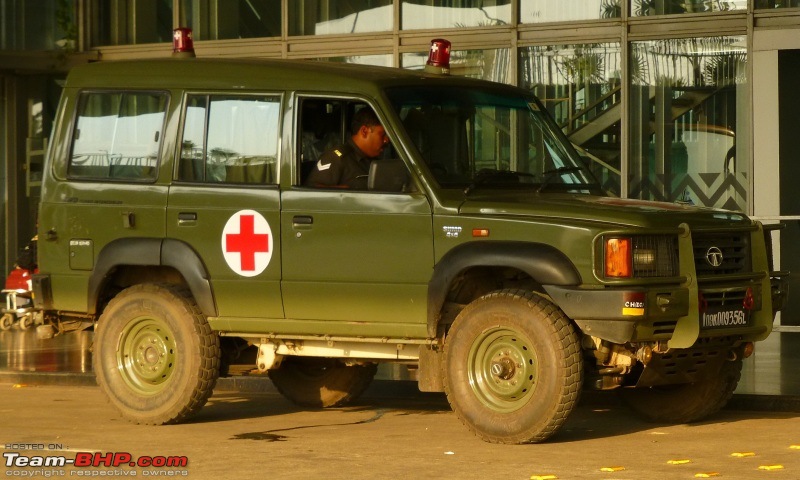 Tata Sumo four-wheel-drive-p1030587.jpg