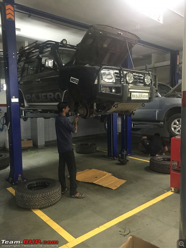 Mitsubishi Pajero SFX - Project Overland Conversion-removing-axle-boot.jpg