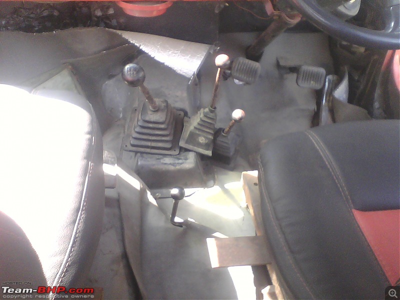 1990 M&M Cj340-4-levers.jpg