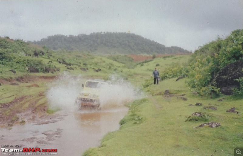 Need Help in Identifying this Jeep? EDIT : It's a fake Classic-7.jpg