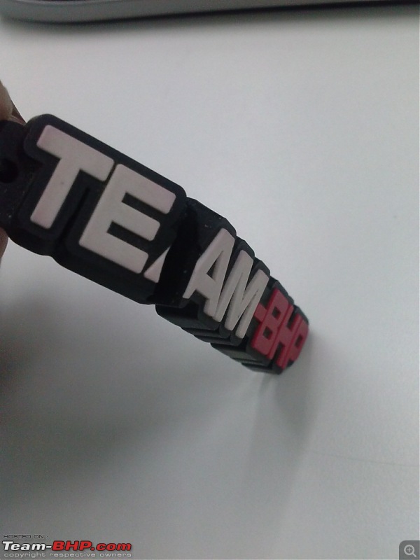 Team-BHP KEYCHAINS are here! Update: 'Got BHP?' design & mixed set added...-cam00679.jpg