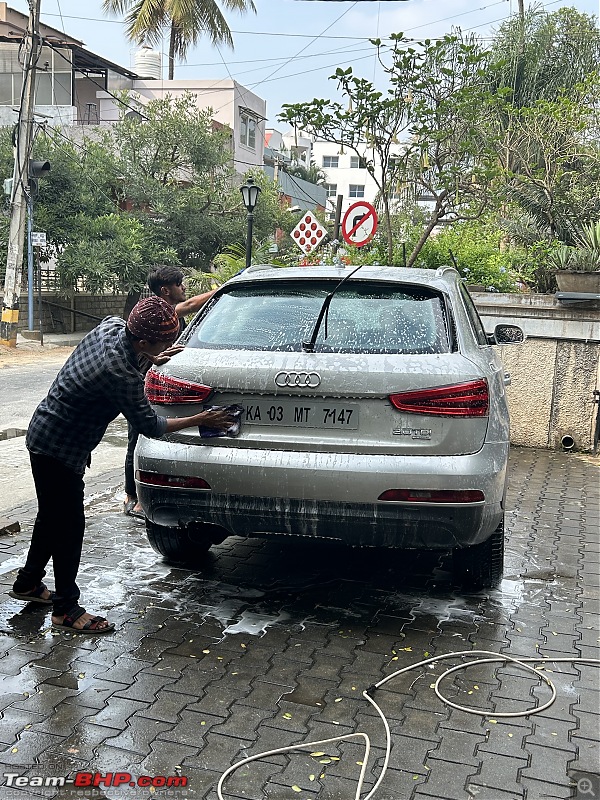 Car washing service at home |  DriveU.in-086f095cd2094582bbe67de56efe4d11.jpeg