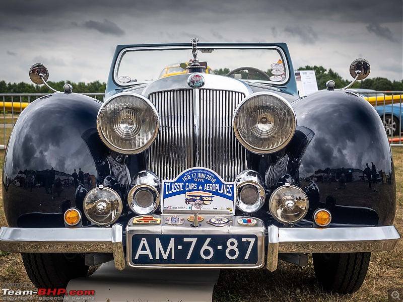 Classic Cars & Aeroplanes-p6176064.jpg