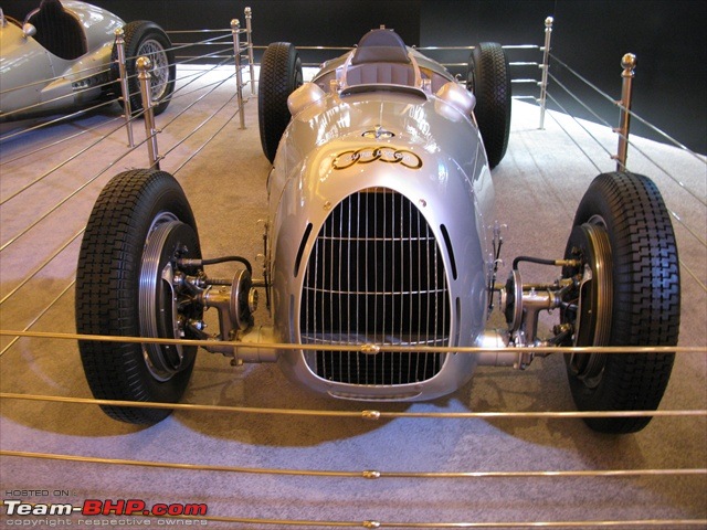 Bernie's Classic Racers on display - Abu Dhabi-img_4409.jpg