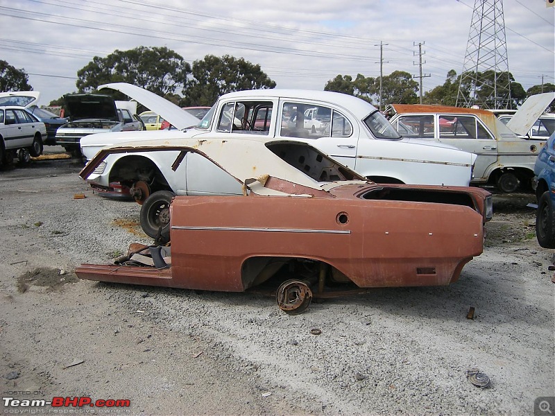 Pics of Vintage Cars rusting - Across the world-mums-benz-401.jpg