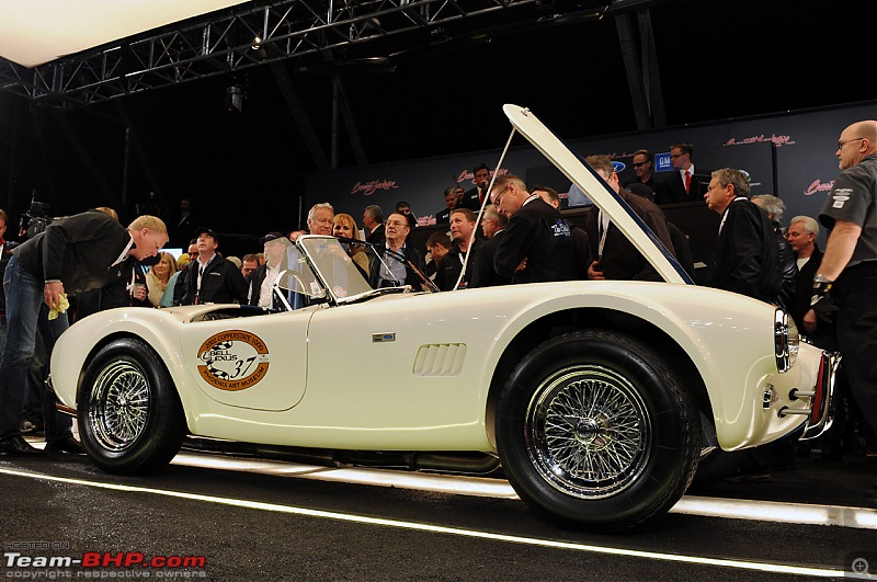 Pair of the original Shelby Cobras-01cobrapairbj10.jpg