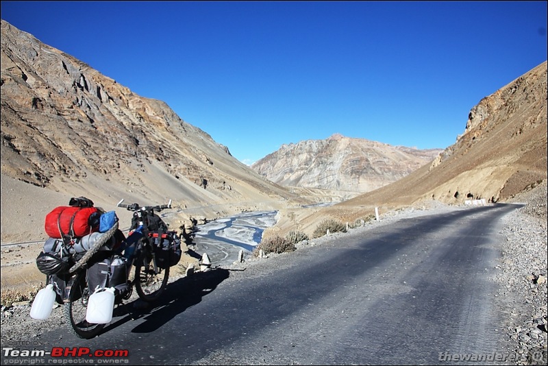 Extreme Expedition - Bicycling Manali-TsoKar-Leh-Khardungla & Stok Kangri summit trek-sarchu-gata5.jpg