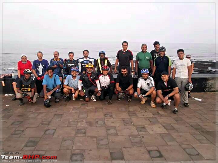 Trails of a cyclist : Re-discovering travel the healthy way!-worli-seaphase-photoop.jpg