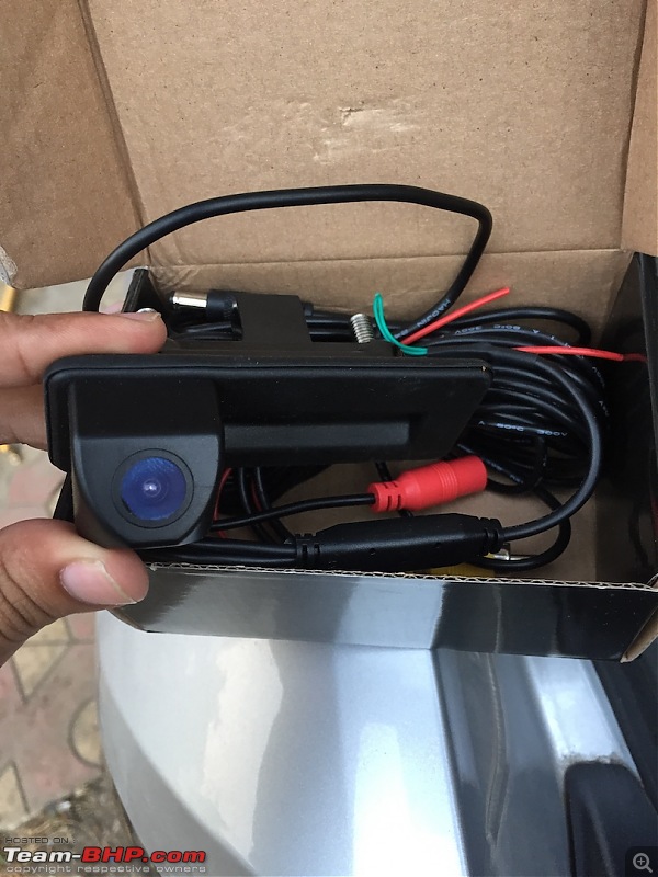 VW Polo/Vento : Replaced stock RCD320 with RCD330 Plus + rear view camera installation guide-img_1984.jpg