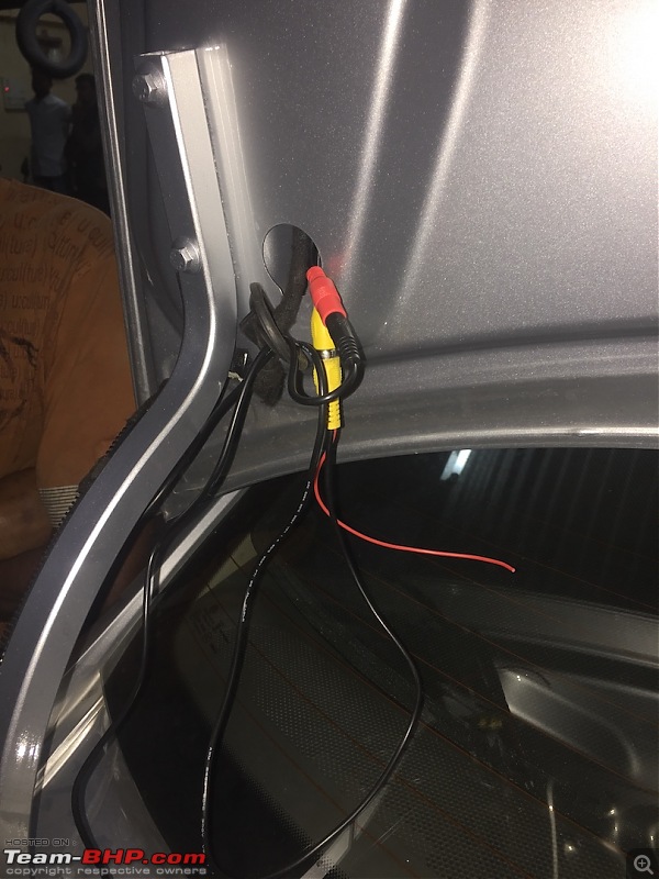 VW Polo/Vento : Replaced stock RCD320 with RCD330 Plus + rear view camera installation guide-img_1996.jpg