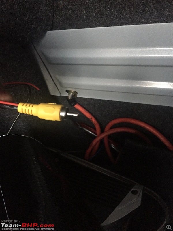 VW Polo/Vento : Replaced stock RCD320 with RCD330 Plus + rear view camera installation guide-img_1990.jpg