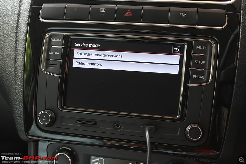 VW Polo/Vento : Replaced stock RCD320 with RCD330 Plus + rear view camera installation guide-img_4823.jpg