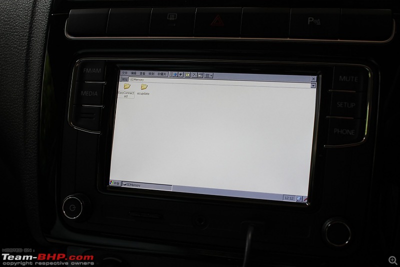 VW Polo/Vento : Replaced stock RCD320 with RCD330 Plus + rear view camera installation guide-img_4831.jpg