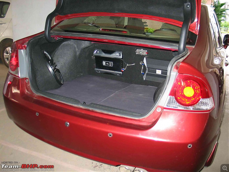 DIY - Yogamat in the boot of Civic-another-view3.jpg