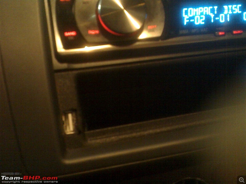 Front USB on a Pioneer 5050UB-0702_230527.jpg