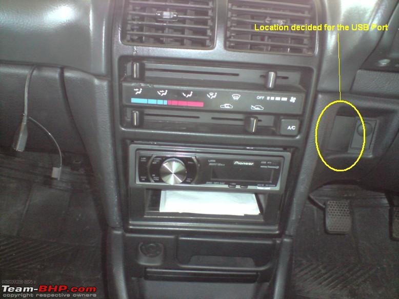 Fixing the USB port in the dash-p261008_16.04.jpg