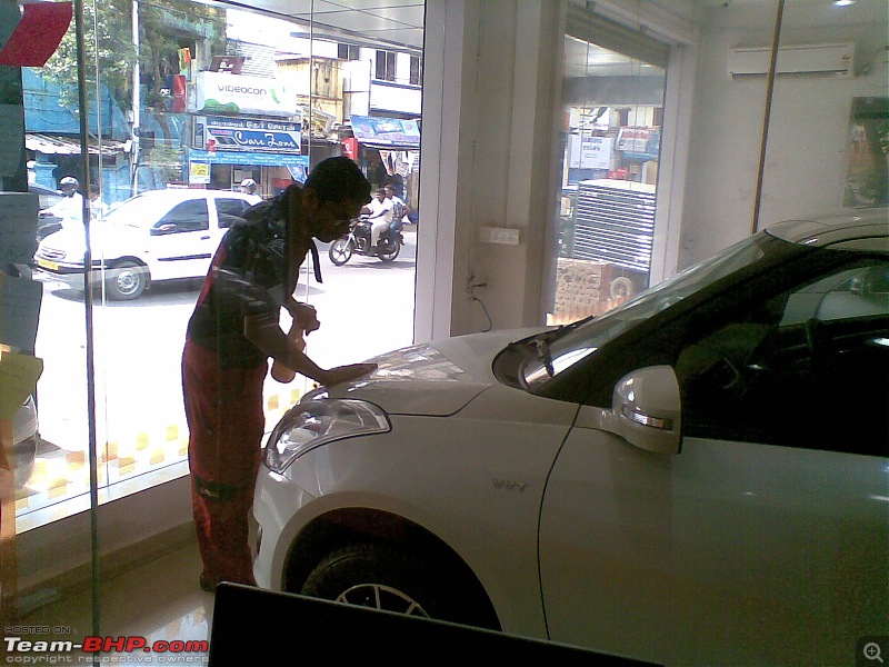3M Car Care (Chennai)-6-applying-sealent.jpg