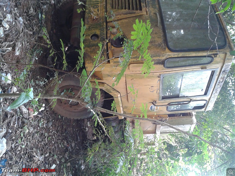Identify this 4WD Truck? EDIT : It's an Ashok Leyland Comet-20121110-11.49.41.jpg