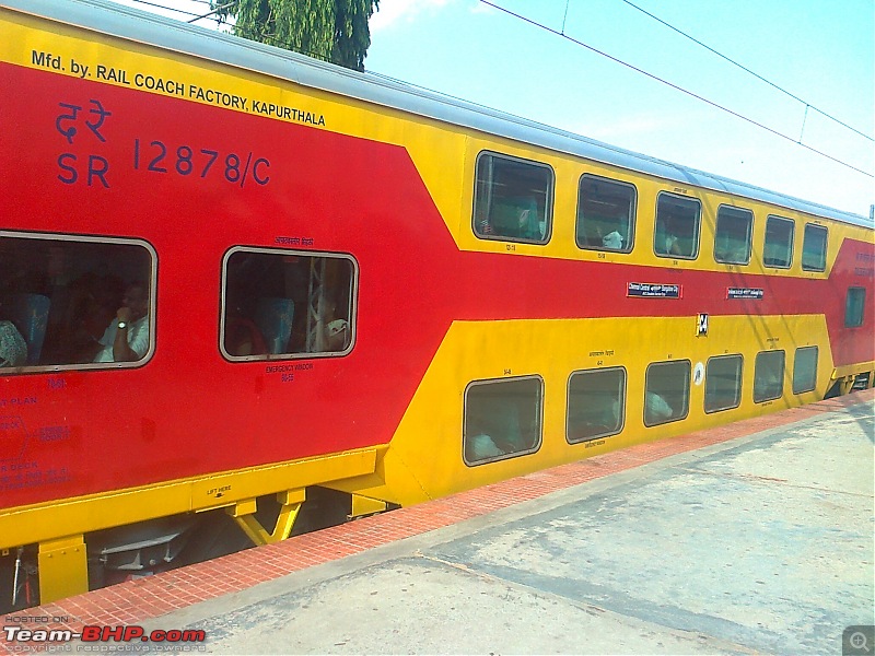 My Experience with the Chennai <-> Bangalore Double Decker Train.-exterior1.jpg