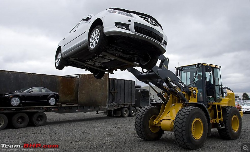 Cargo ship with 1400 Jaguars / Land Rovers runs aground-11.jpg