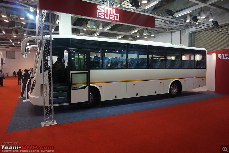 SML Isuzu @ The Bus & Special Vehicle Show, 2015-image00057.jpg