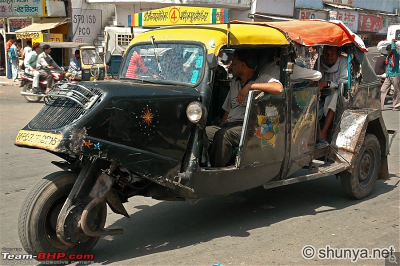 Indian Taxi Pictures-tempo01.jpg