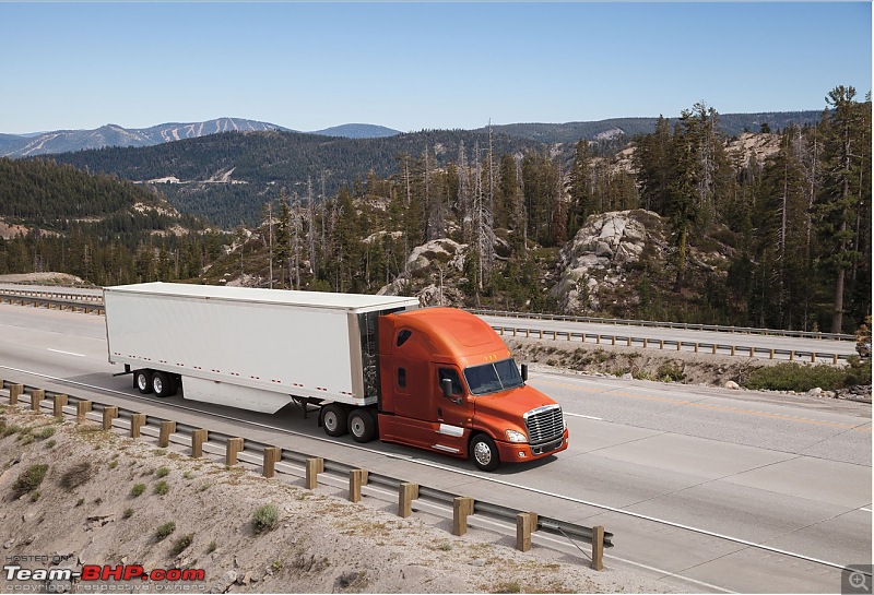 Now, a self-driving truck from Daimler-cascadia_evolution_300_dpi.jpg